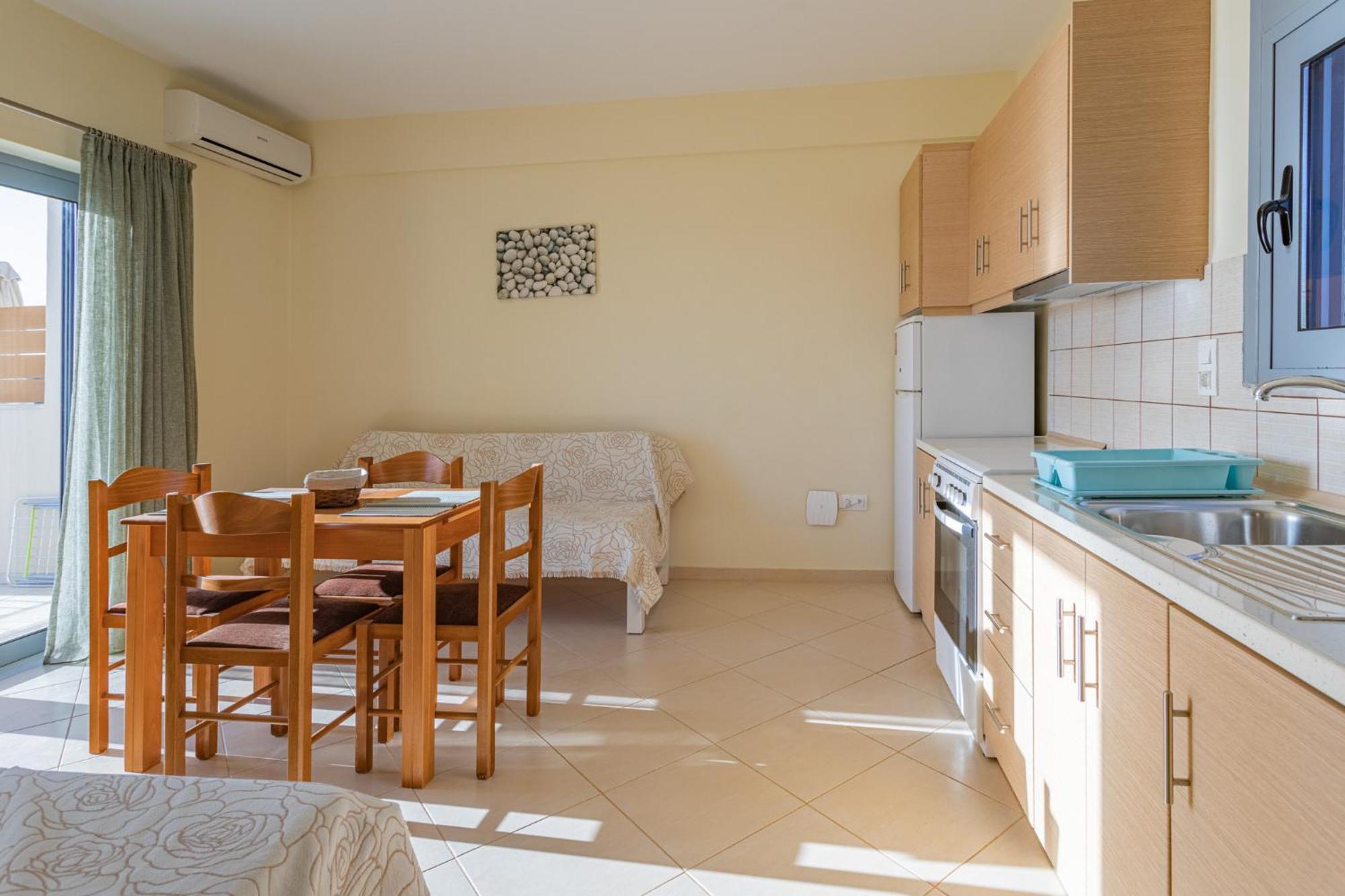 Sundy Maria Apartments Stoúpa Exterior foto